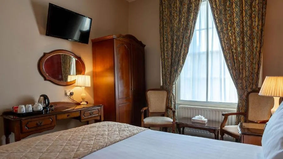 Harrington Hall Dublin 4*,  Ierland