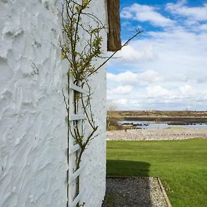 Vakantiehuis Dunguaire Thatched Galway